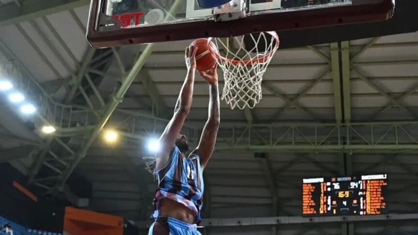 Trabzonspor basketbolda Selçuk Ernak: BCL grubundan mutlaka çıkmamız lazım
