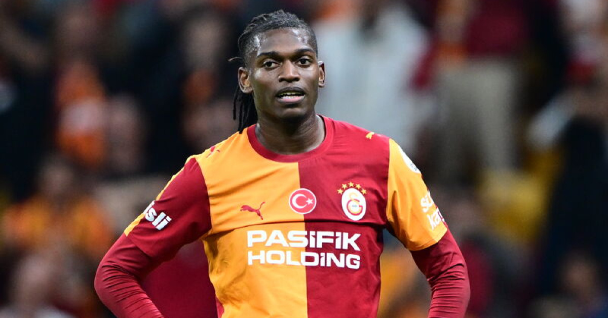 Altafini'den Leao yorumu: "Onu izlemekten bıkmıştım, size iyilik yapmak için oynuyormuş gibiydi"; Galatasaray 38 milyon euro ödemişti