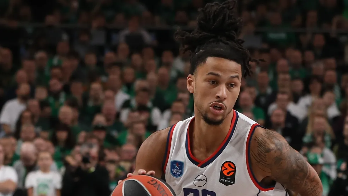 Anadolu Efes Zalgiris deplasmanında 85-70 kazandı: 3 maçlık mağlubiyet serisi sona erdi