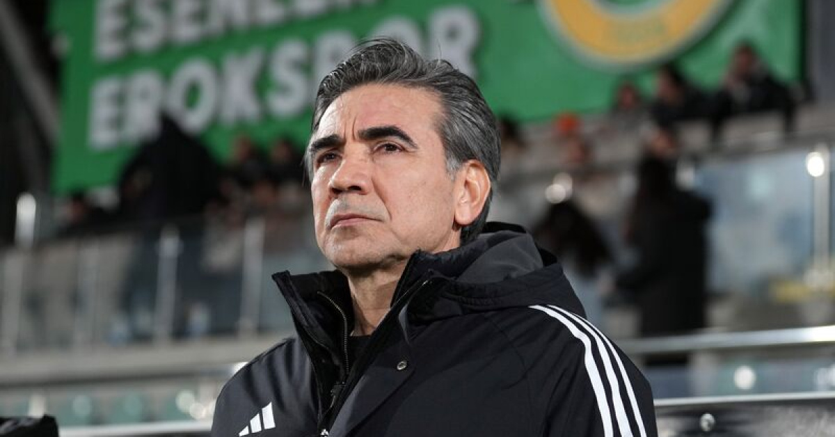 Antalyaspor'da Osman Özköylü dönemi başladı: yeni hoca ilk antrenmanına çıktı, imza töreni yarın