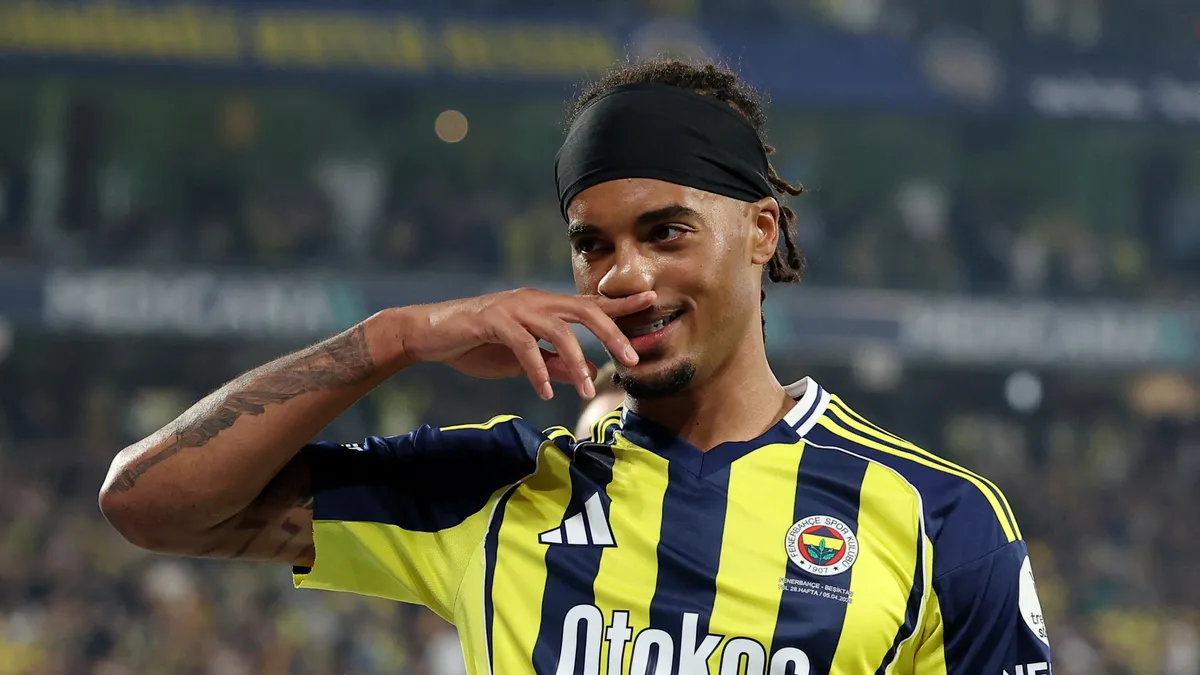 Archie Brown The Sun'a konuştu: Villa Park çocukluğuma 20 dakika, Premier Lig'e kapı açık