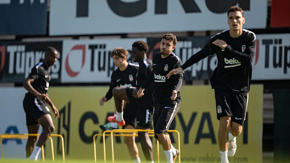 Beşiktaş Crystal Palace maçı hazırlıklarını tamamladı: Kökçü ve Rashica antrenmanda yoktu