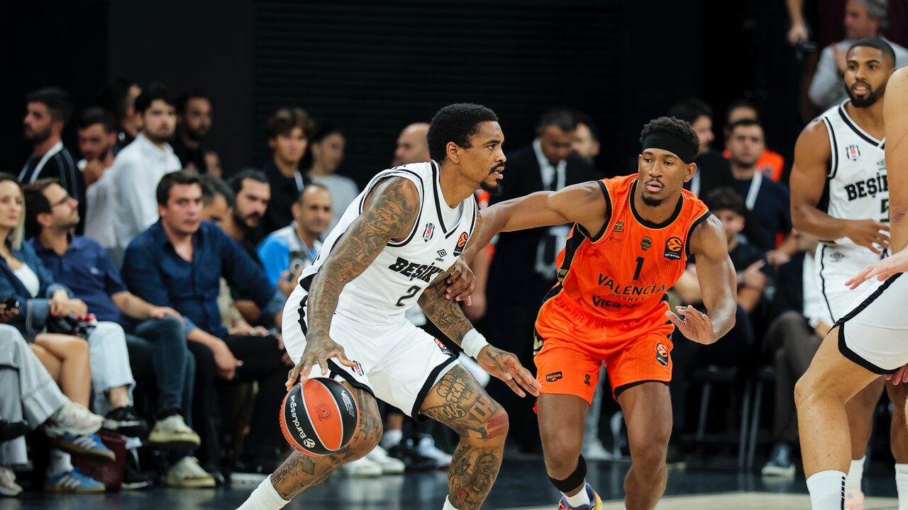 Beşiktaş'ta DaQuan Jeffries'in sol el bileğinde kırık, Efes derbisi öncesi kötü haber