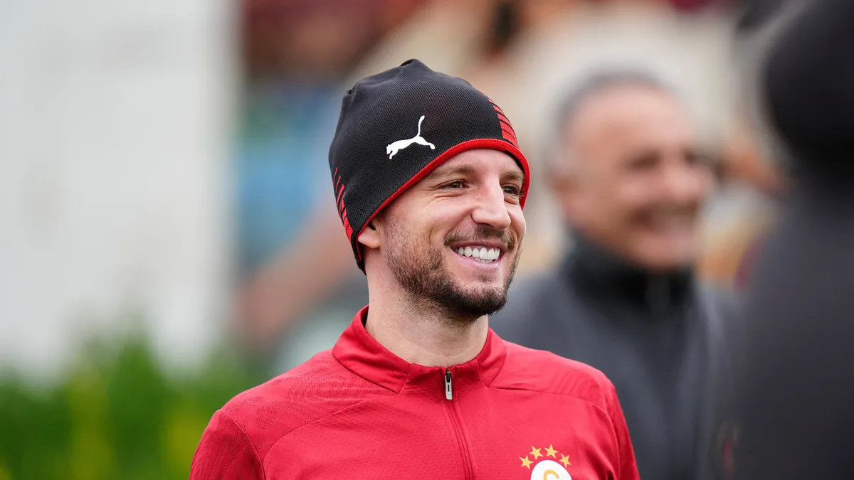 Galatasaray, Dries Mertens'e kulüpte görev vermek istiyor: Sportif direktörlük değil