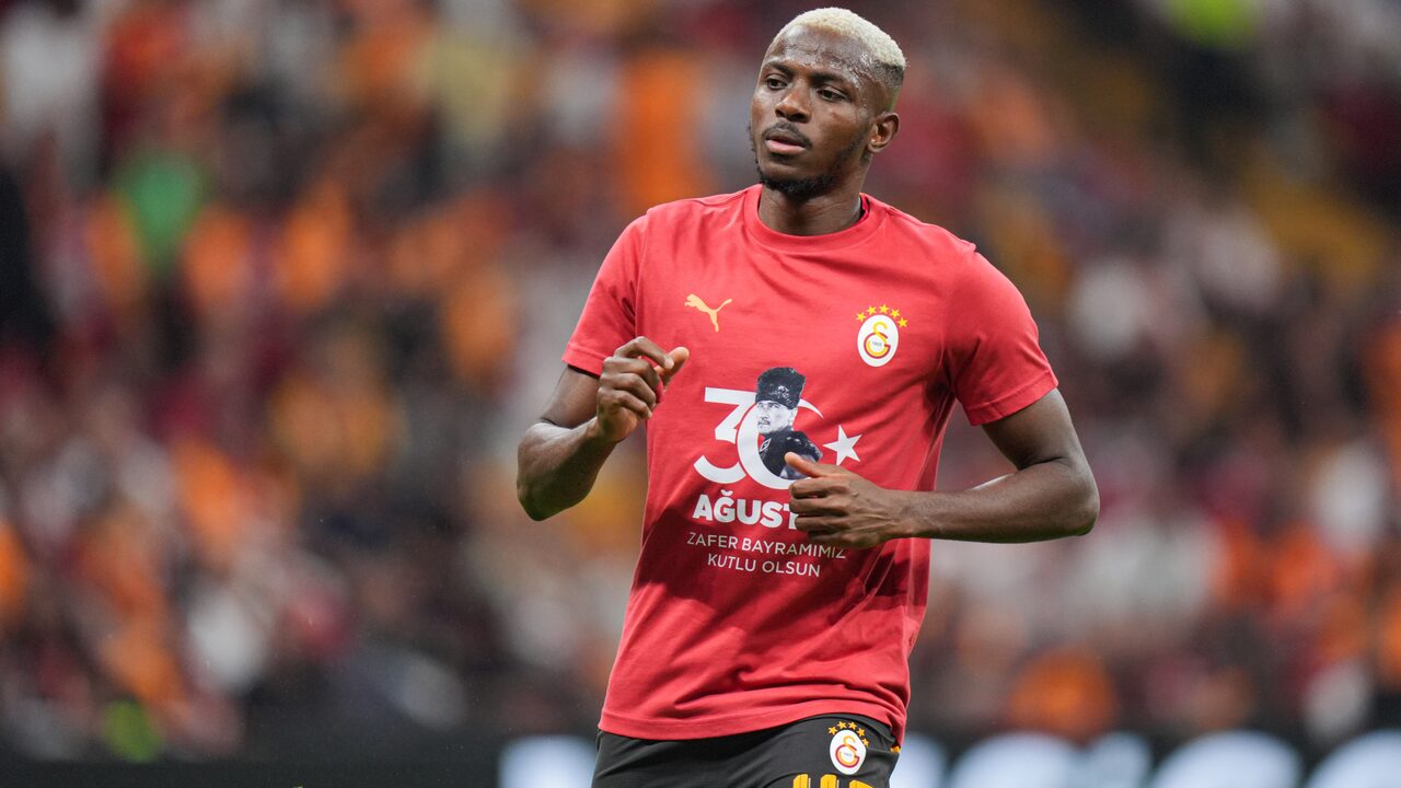 Galatasaray'da Osimhen takımla çalıştı, Singo ve Sallai bireysel programda
