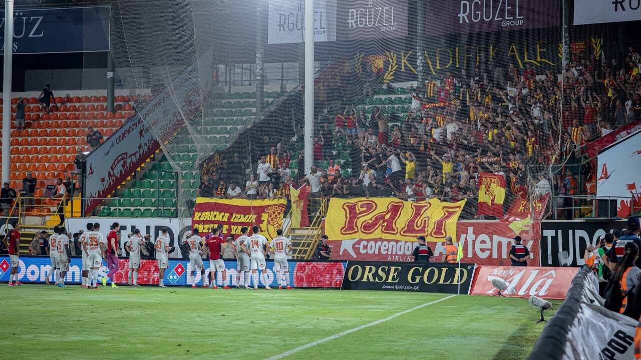 Göztepe 5 haftada galibiyet alamayan tek takım: 13 golle ligin en çok gol yiyen savunması, son sıra