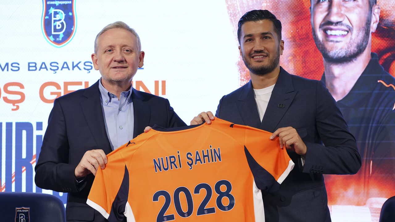 Gümüşdağ'dan Nuri Şahin'e destek: "Kardeşim, uzun süre birlikte yürüyeceğiz"; Başakşehir 4 puanla 13. sırada