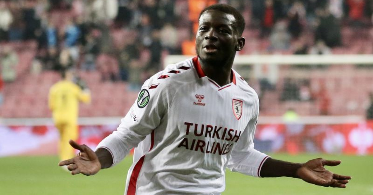 Samsunspor Mouandilmadji'yi 9 milyon euroya Olympiakos'a sattı: 119 maçta 44 gol 13 asist, bedel 4 taksitte ödenecek