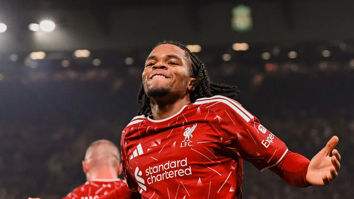Rio Ngumoha, Villarreal maçında iki asist yaptı: Liverpool'un UEFA Şampiyonlar Ligi rekoru