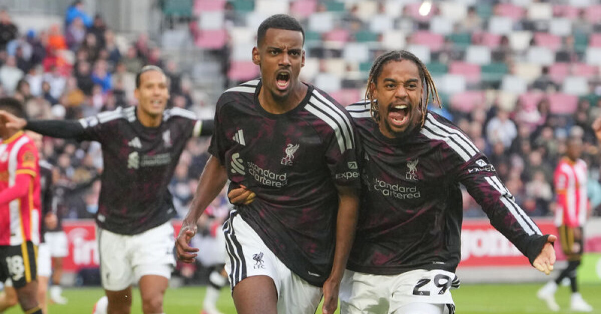 Premier Lig'de Liverpool Brentford'u 2-1, Fulham Hull City'yi 1-0 yendi