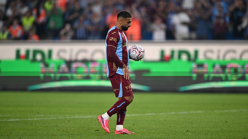 Salah sentetik çim nedeniyle Güney Sudan maçında yok, Trabzonsporlu Dju ve Cabral'dan gol