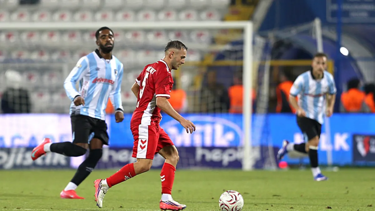 Samsunspor'da Fatih Kaya'nın kaburgası kırık, Celil Yüksel'de uyluk kası zorlanması